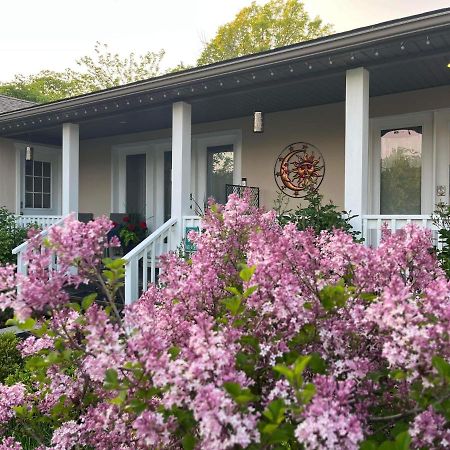 Summer Solstice Bed & Breakfast Niagara-on-the-Lake Exterior photo